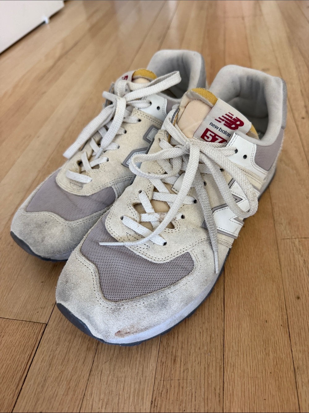 New Balance Men’s Sneakers in Beige, Gray and White